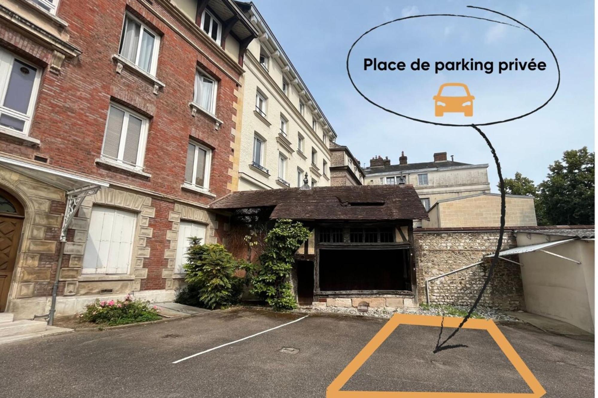 Le Flaubert Et Parking En Centre *
